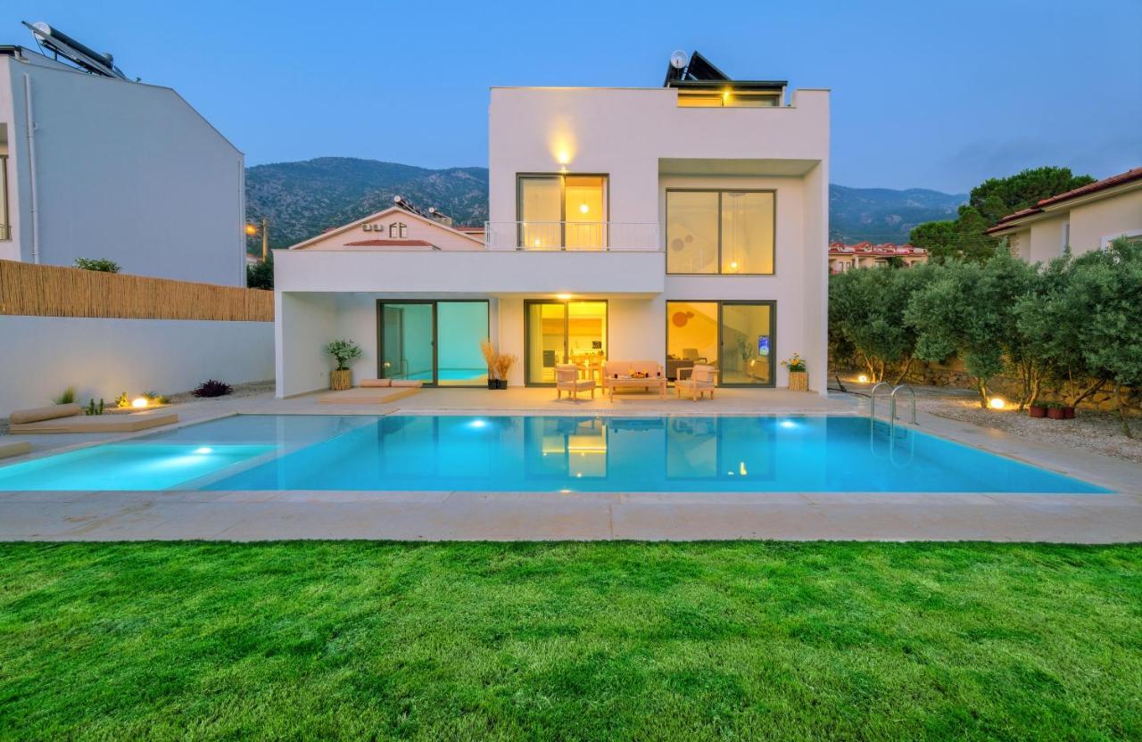 Villa Neo With 2 Private Pools, Bbq, Jacuzzi And Sauna Fethiye Bagian luar foto